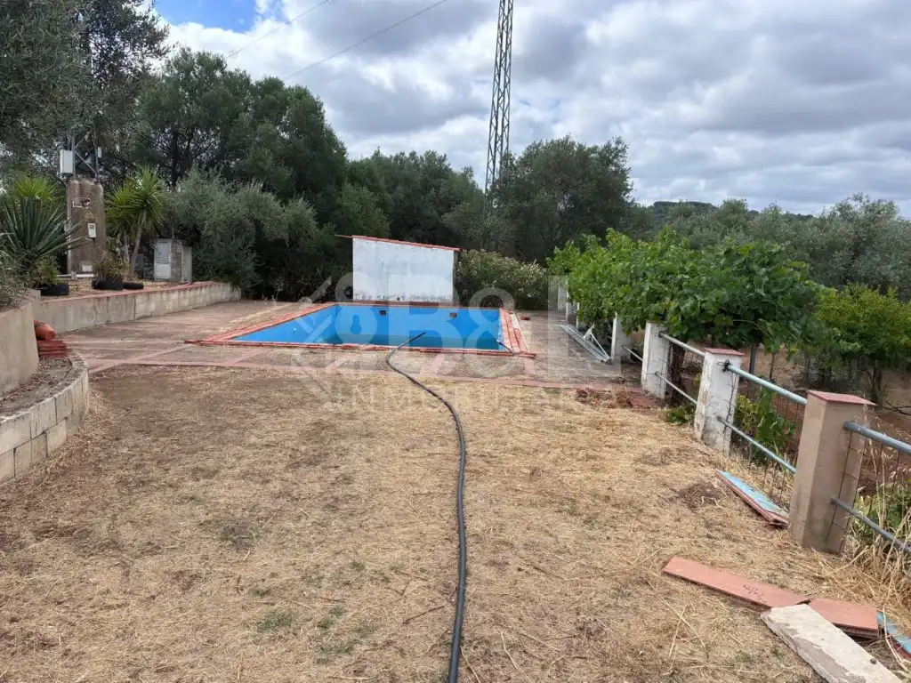 Swimming pool of Country homes for sale in Aroche