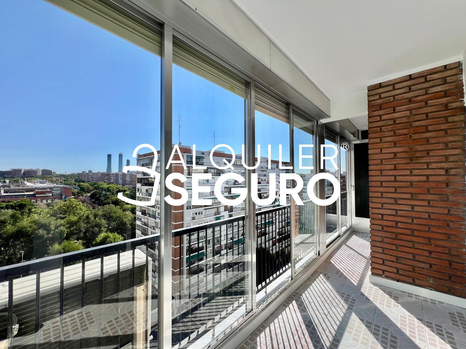 Flat to rent in  Madrid Capital  with Air Conditioner, Heating and Terrace
