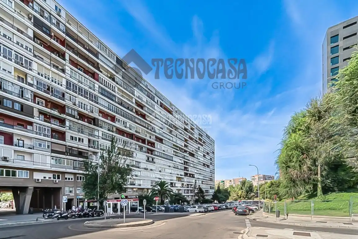 Vista exterior de Piso en venta en Madrid con Aire acondicionado, Calefacción y Terraza