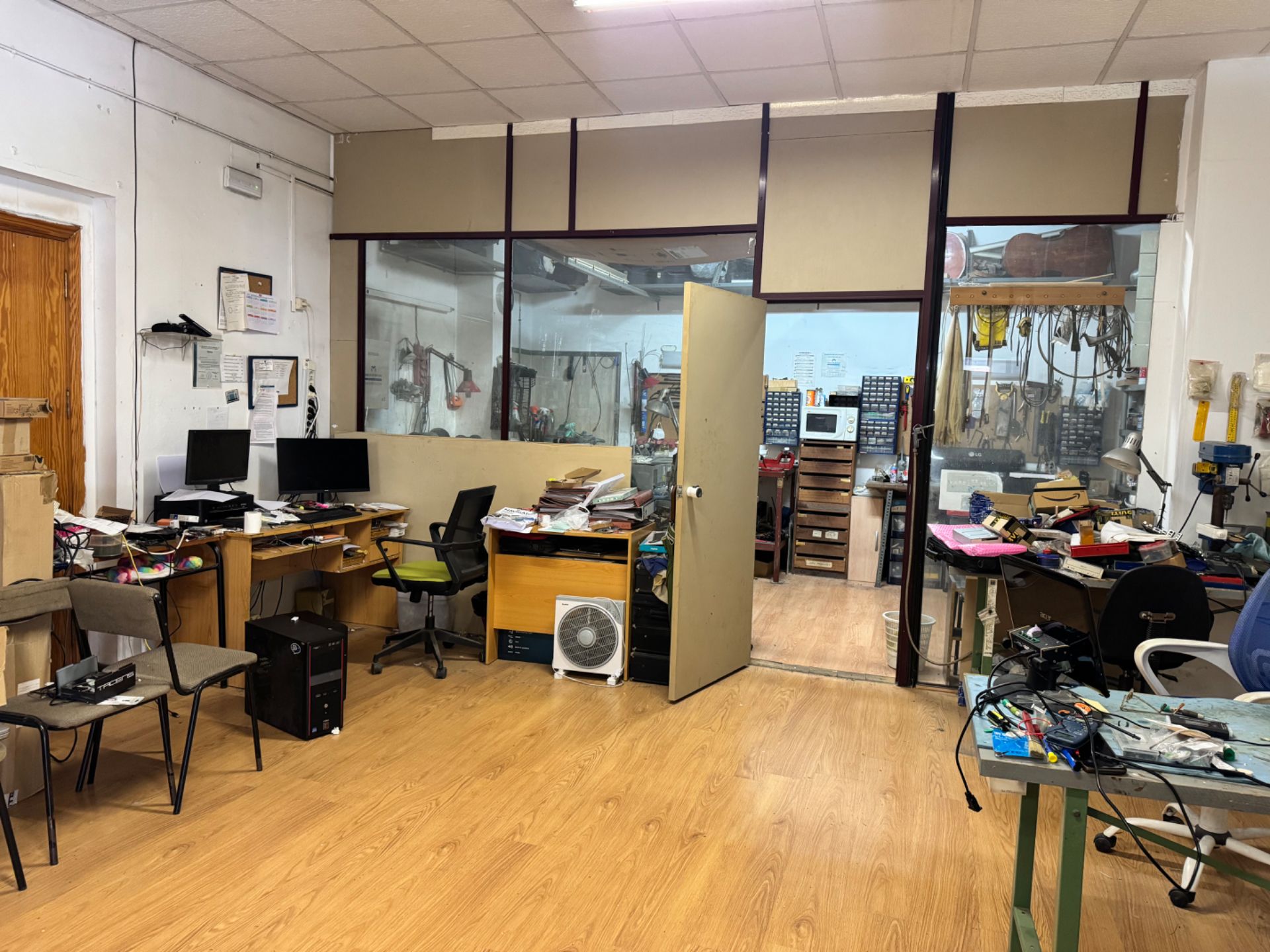 Local en venda en Castellón de la Plana / Castelló de la Plana amb Aire condicionat, Moblat i Alarma