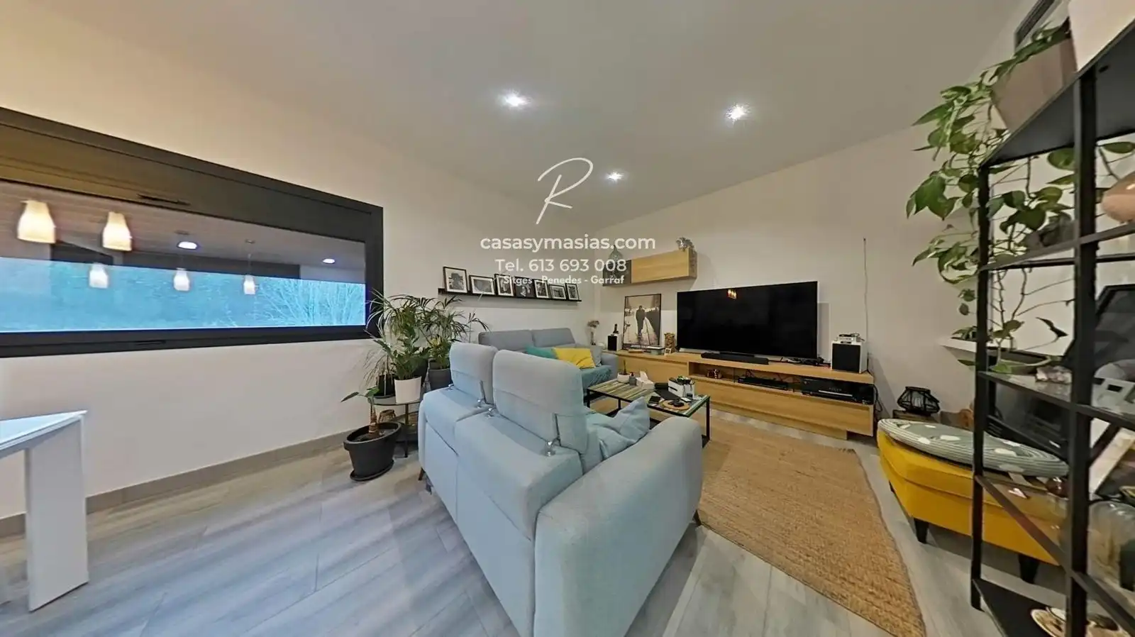 Sala de estar de Casa o chalet en venta en Vallirana con Aire acondicionado, Calefacción y Jardín privado