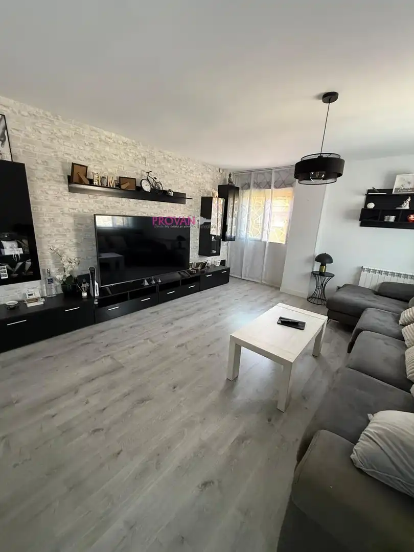 Sala d'estar de Àtic en venda en Torrejón de Ardoz amb Aire condicionat, Calefacció i Terrassa