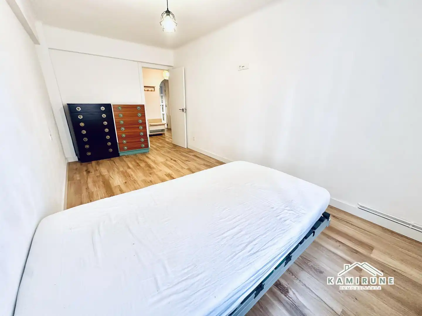 Habitación de Piso en venta en Bilbao  con Calefacción, Terraza y Trastero