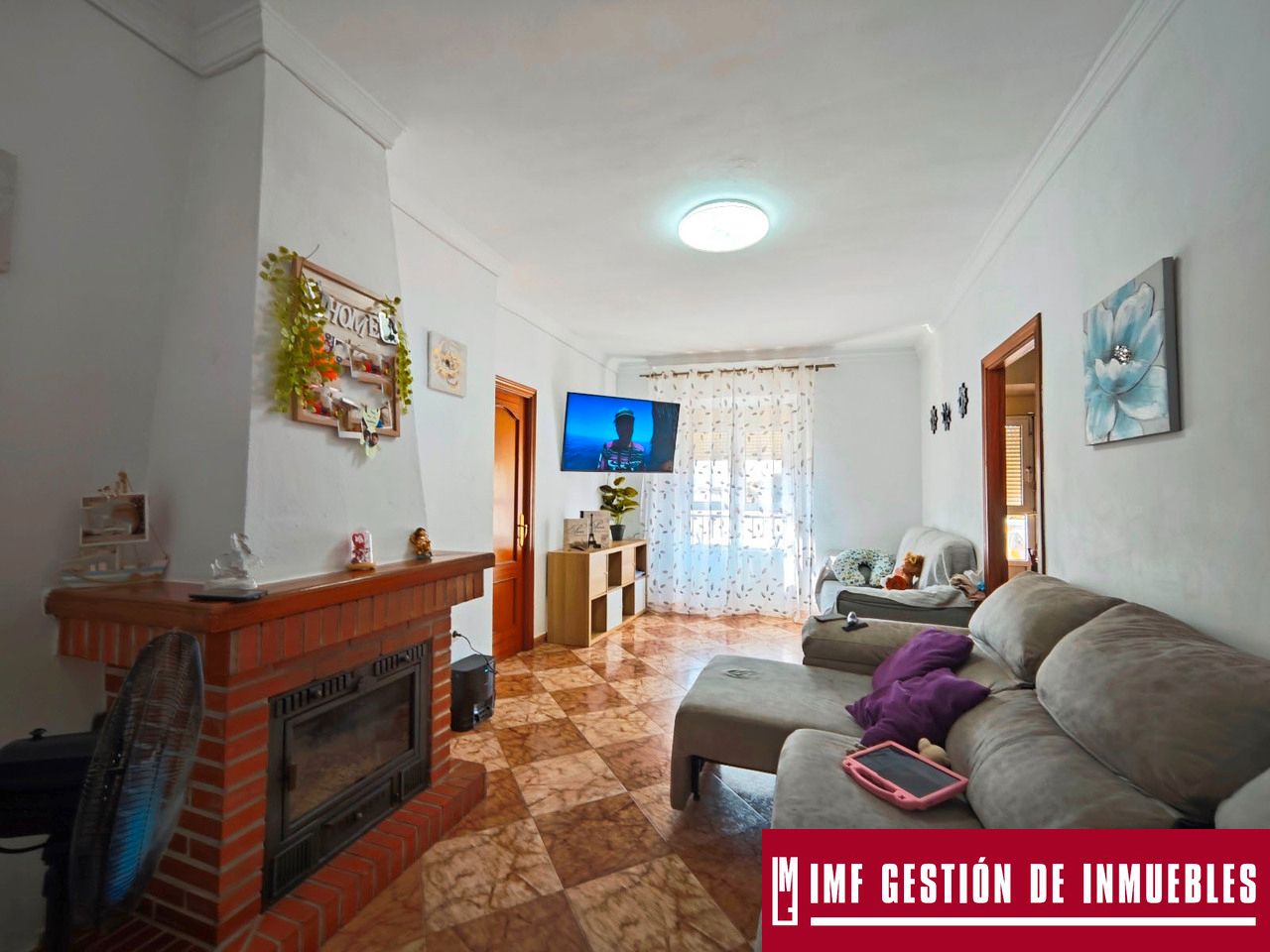 Sala d'estar de Casa o xalet en venda en Viñuela amb Terrassa