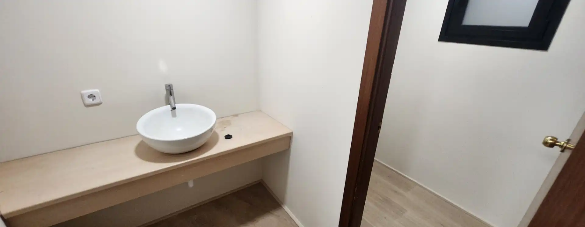 Bany de Oficina de lloguer en  Palma de Mallorca amb Aire condicionat, Calefacció i Terrassa