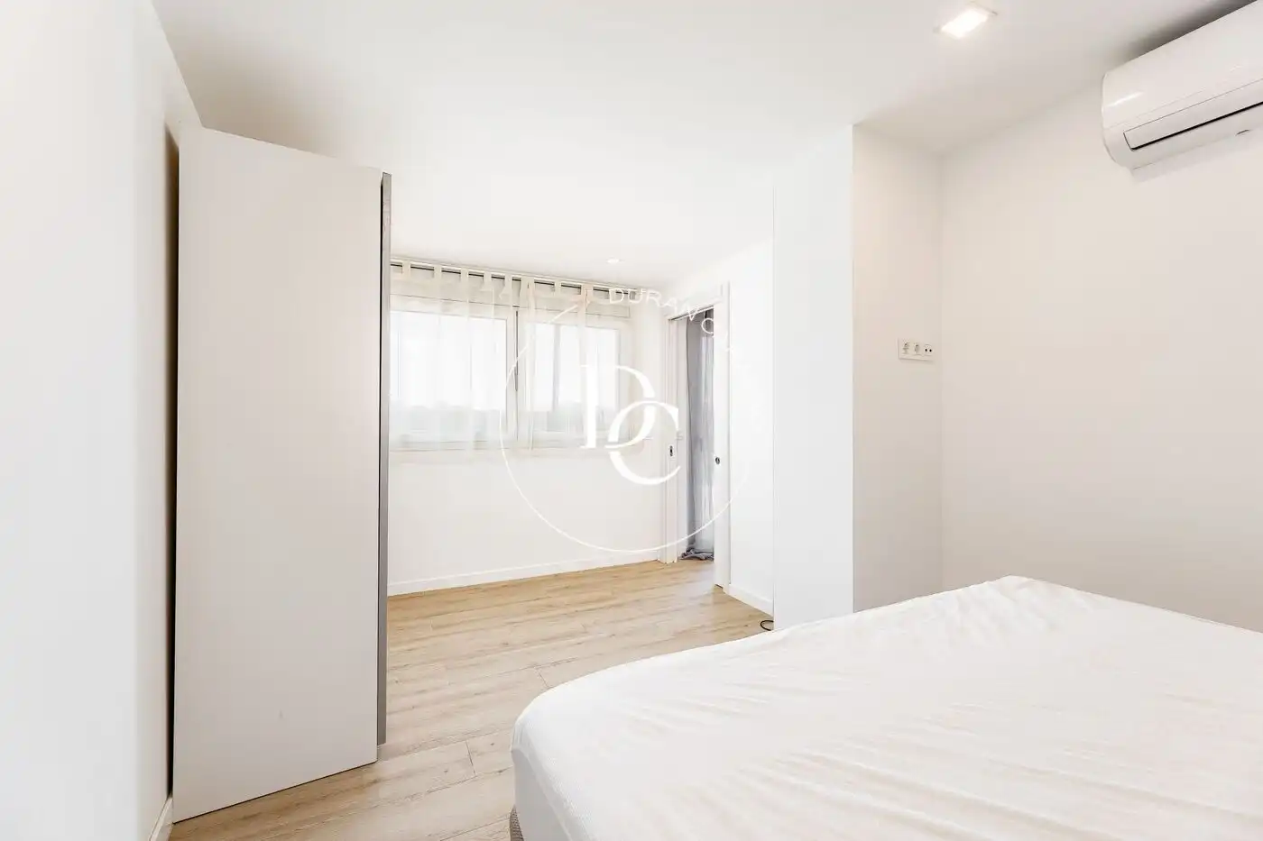 Habitación de Casa o chalet en venta en Canyelles con Aire acondicionado, Calefacción y Jardín privado