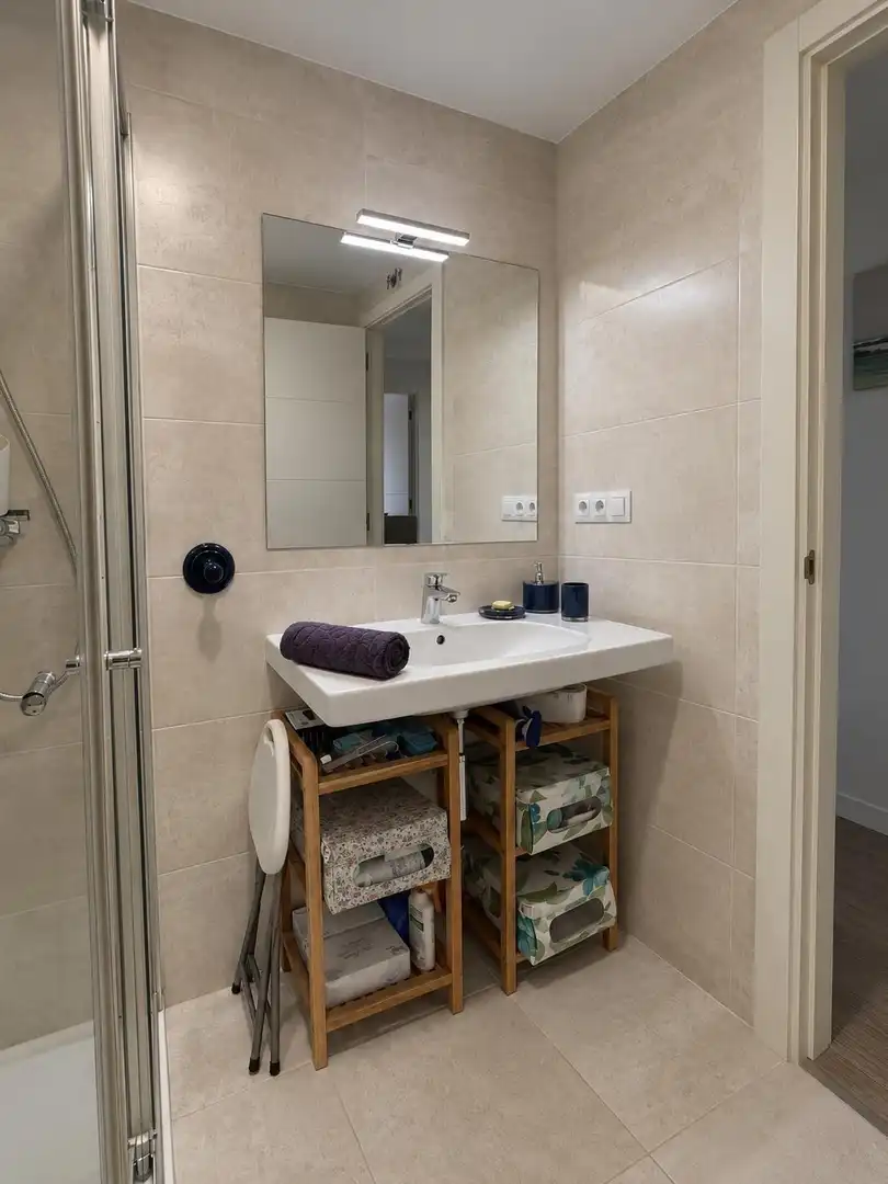 Badezimmer von Wohnung zum Verkauf in Santa Cruz de Bezana mit Heizung und Möbliert