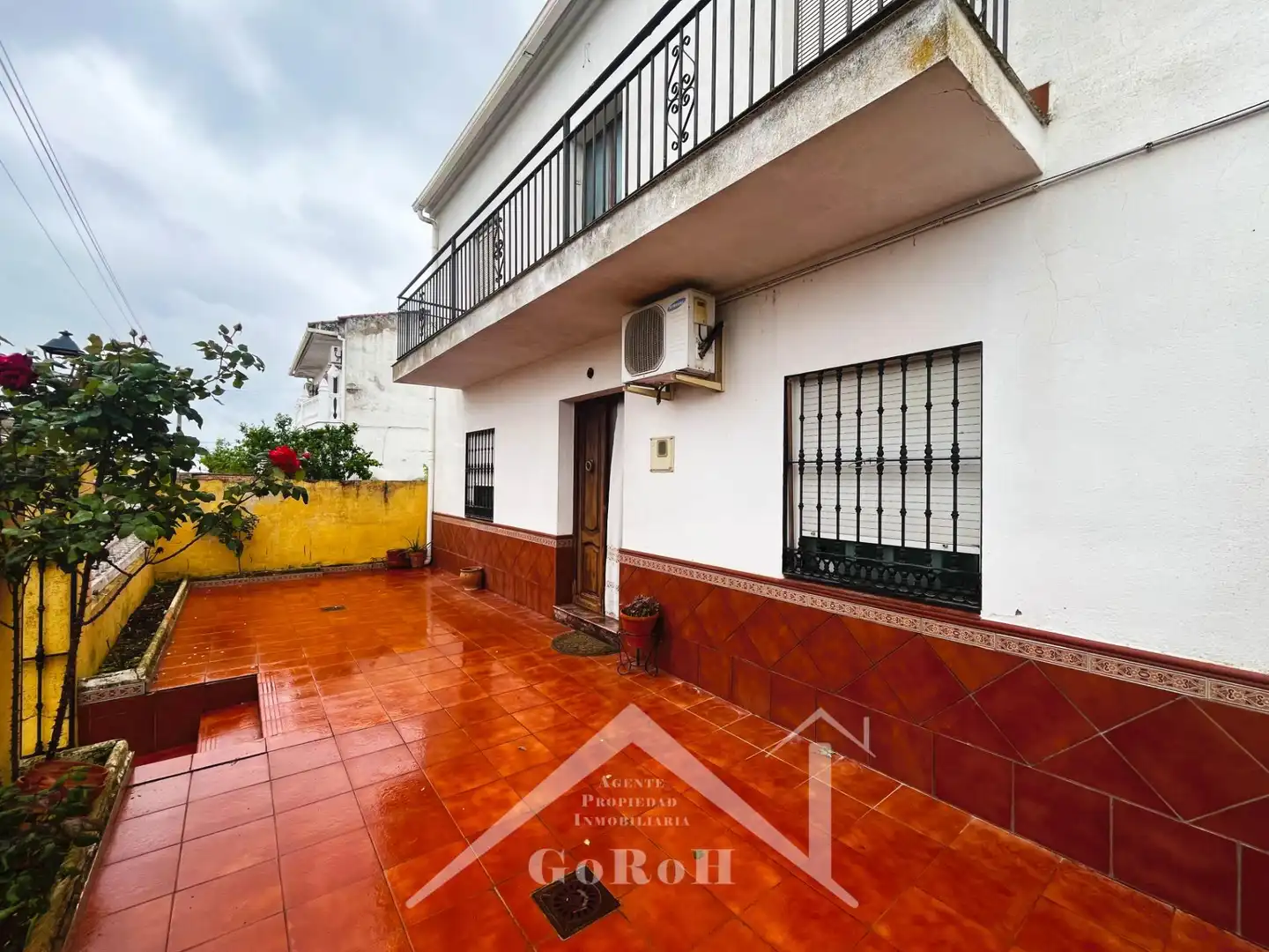 Jardí de Casa o xalet en venda en Almadén de la Plata amb Jardí privat, Terrassa i Traster