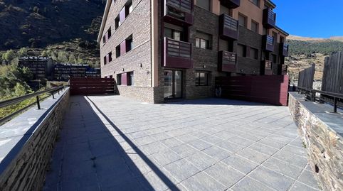 Piso de dos habitaciones con amplia terraza en Incles