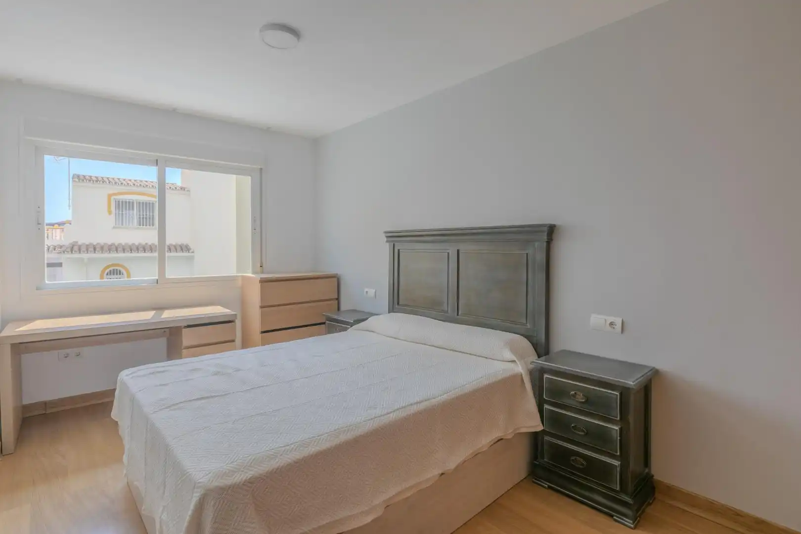 Schlafzimmer von Wohnungen zum Verkauf in Mijas mit Klimaanlage