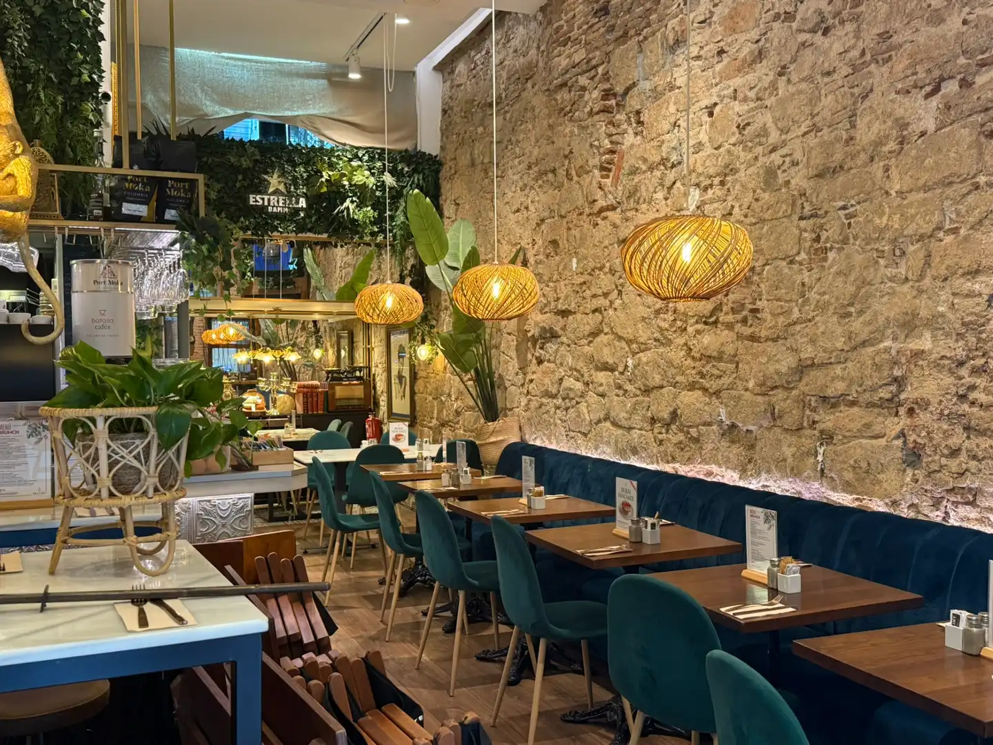 Business premises for transfer in Ciutat Vella, imagen 21