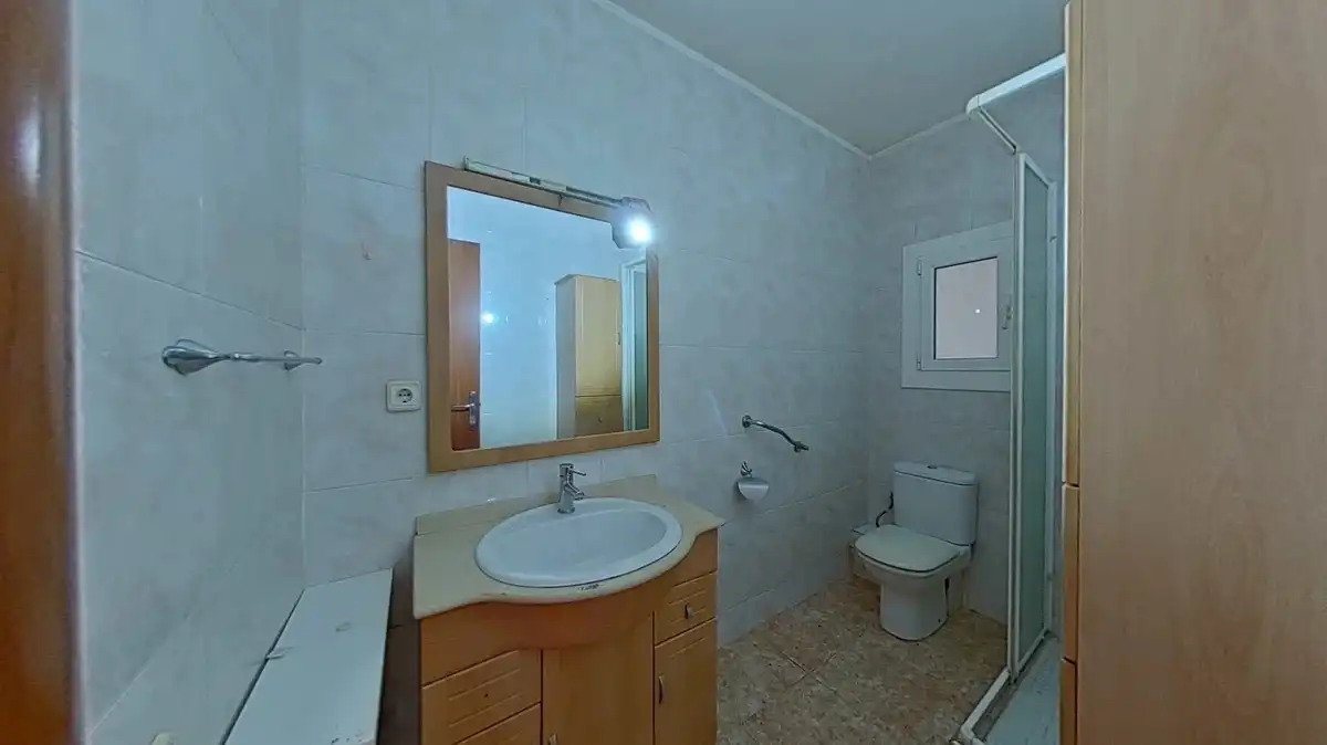 Bathroom of Flat for sale in Badalona  with Heating and Balcony