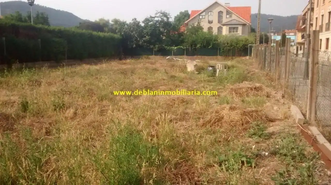 Residencial en venta en Cangas 