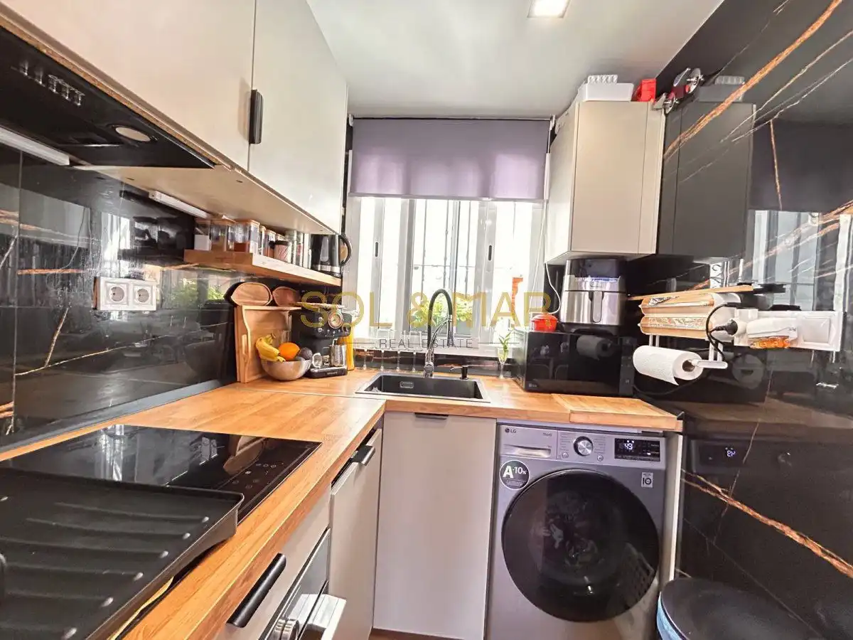 Cocina de Piso en venta en Torremolinos con Aire acondicionado, Calefacción y Amueblado