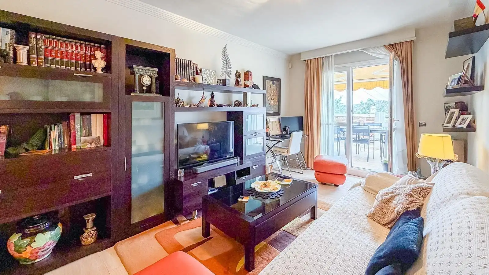 Living room of Flat for sale in Málaga  with Air Conditioner, Heating and Private garden