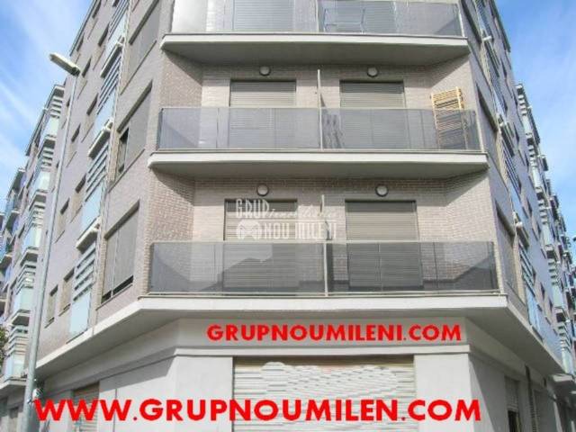 Local comercial en Alquiler en Parc Central