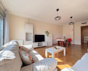 Living room of Flat for sale in Plasencia  with Air Conditioner, Oven and Washing machine