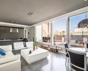 Living room of Flat to rent in  Madrid Capital  with Air Conditioner and Terrace