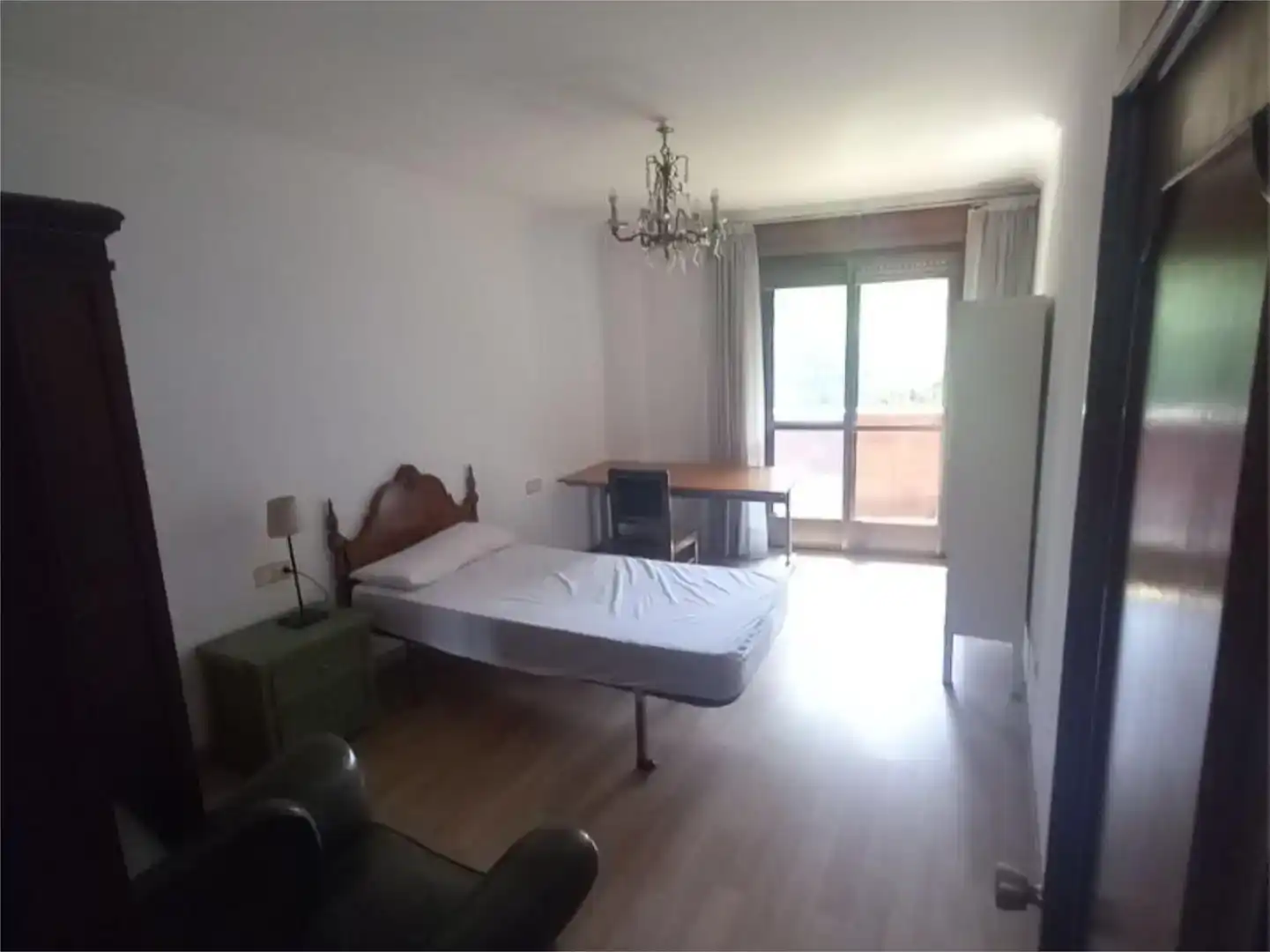 Schlafzimmer von Wohnung zur Miete in Ourense Capital  mit Balkon