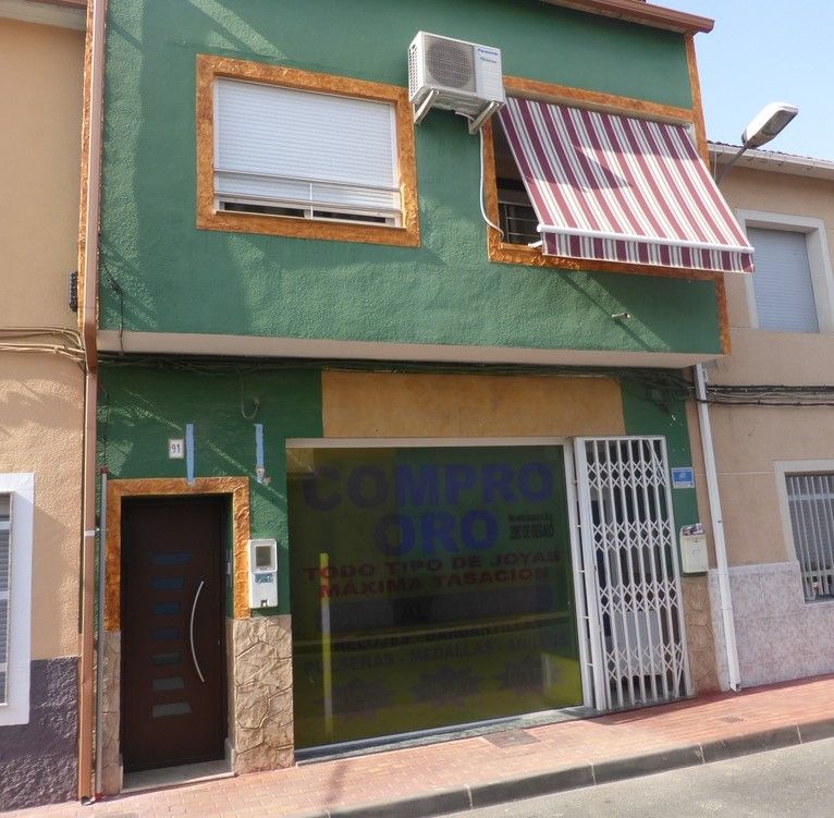 Vista exterior de Local en venda en Ceutí