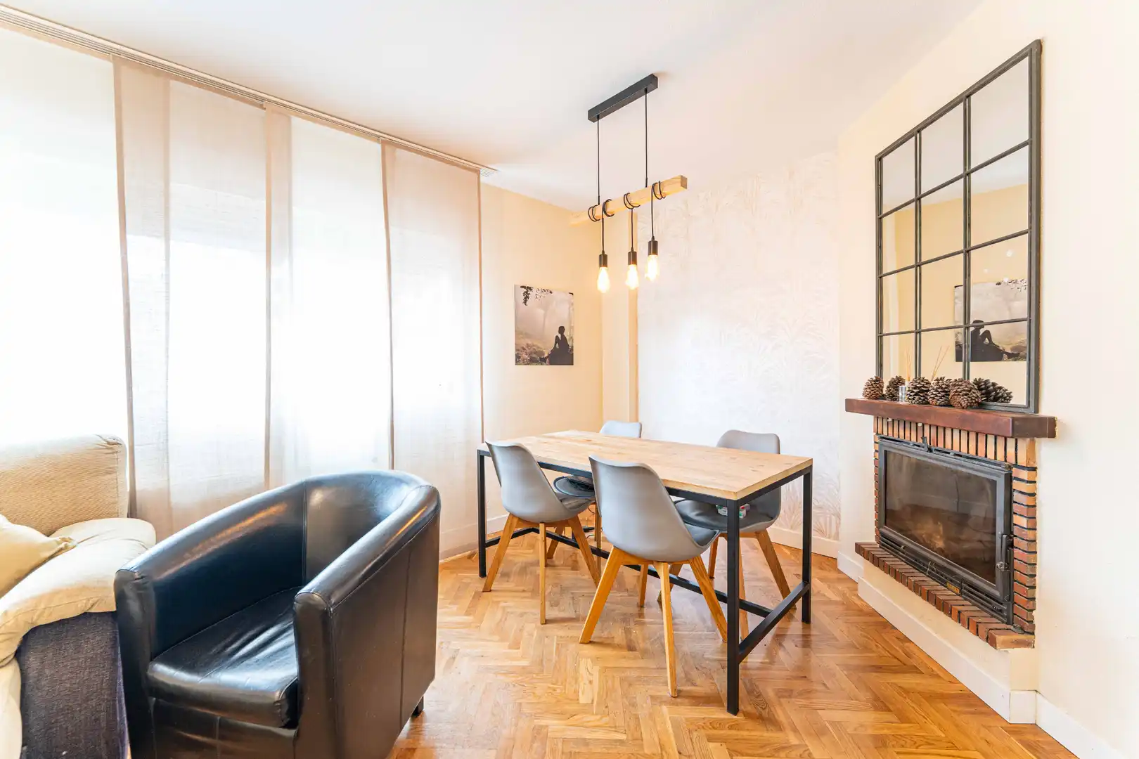 Dining room of Houses for sale in Moralzarzal  with Heating, Parquet flooring and Oven