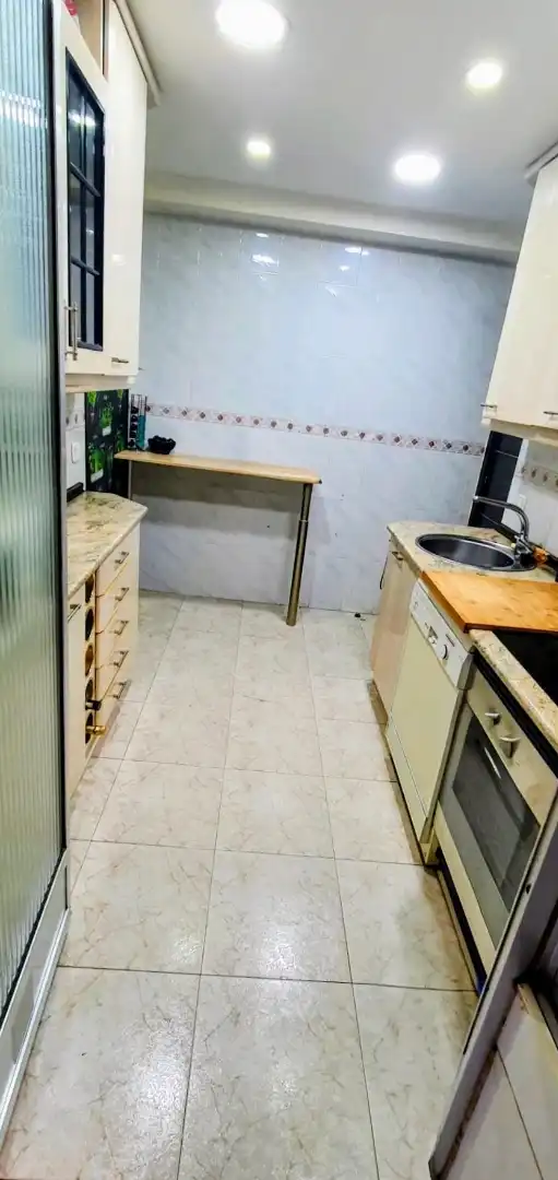 Cuina de Pis en venda en Coslada amb Aire condicionat, Calefacció i Parquet