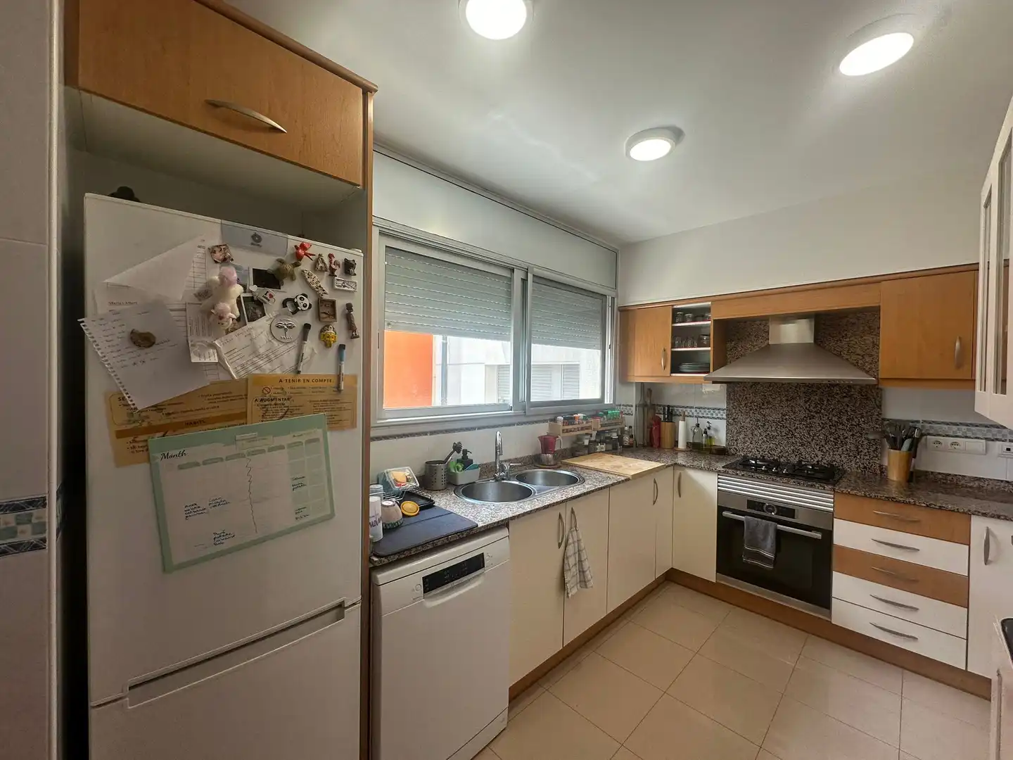 Flat for rent in Carrer de l'Hospital, Eixample - Can Bogunyà