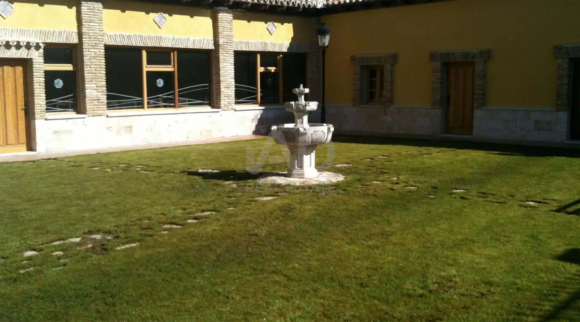 Jardín de Edificio en venta en Herrera de Valdecañas