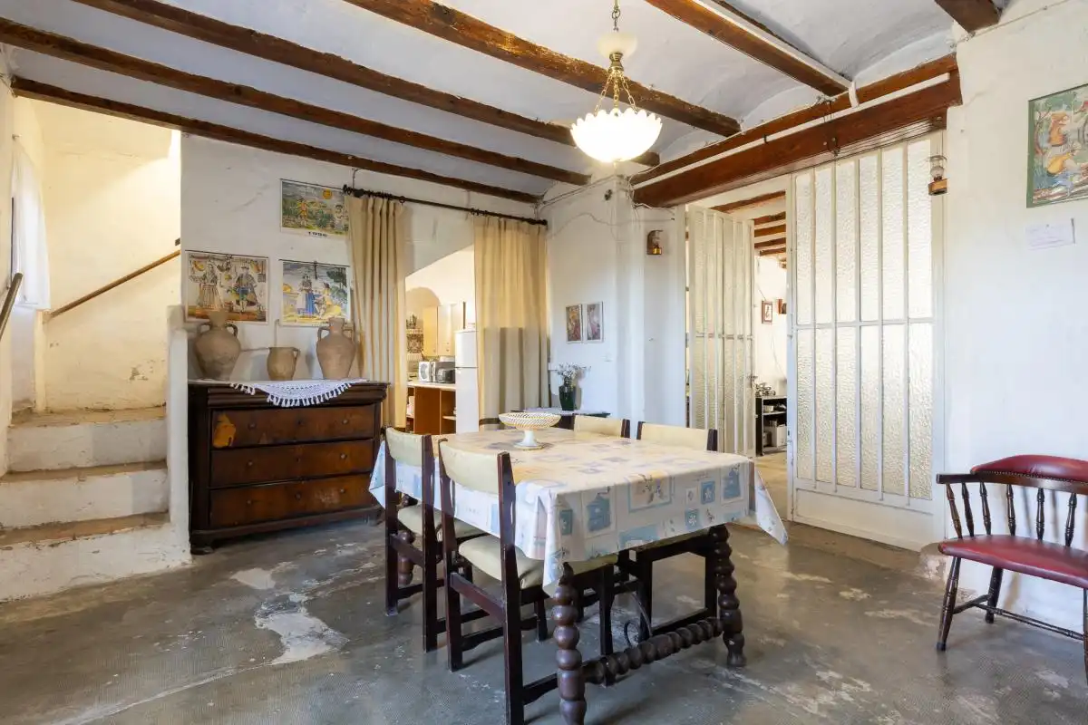 Houses for sale in Carrer ľ Alqueria de les Torres, Park Nord - Casona