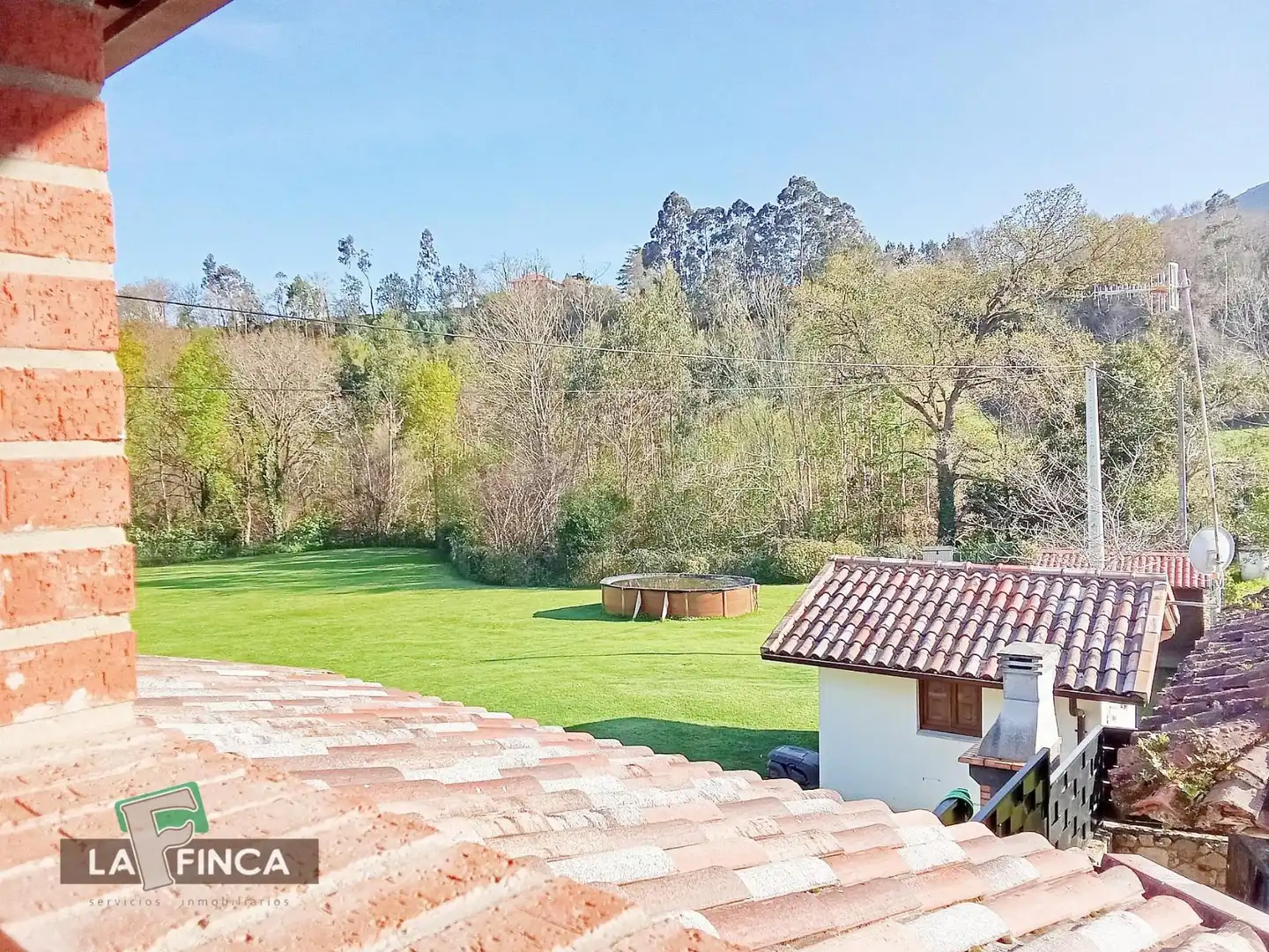 Garden of Houses for sale in Ribadesella  with Heating, Storage room and Furnished