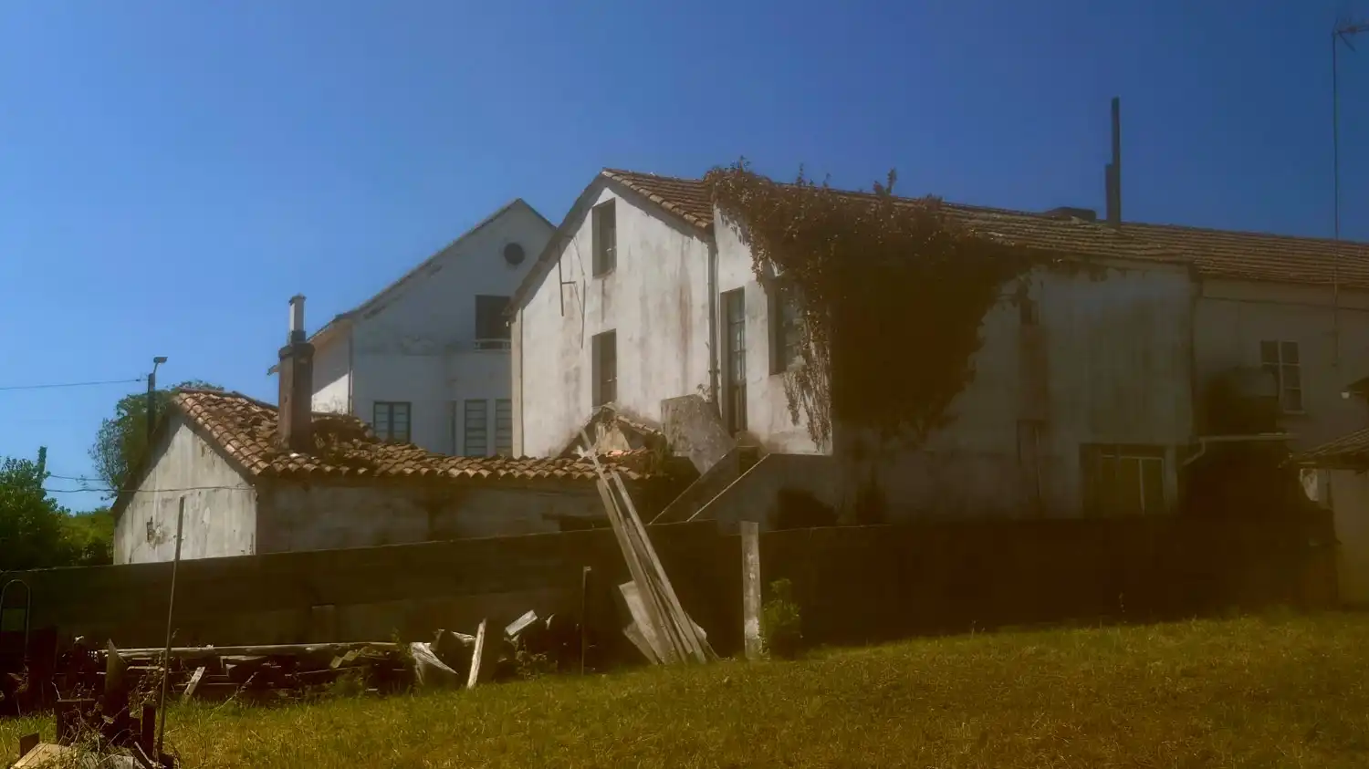 Vista exterior de Finca rústica en venda en Fene amb Parquet i Traster