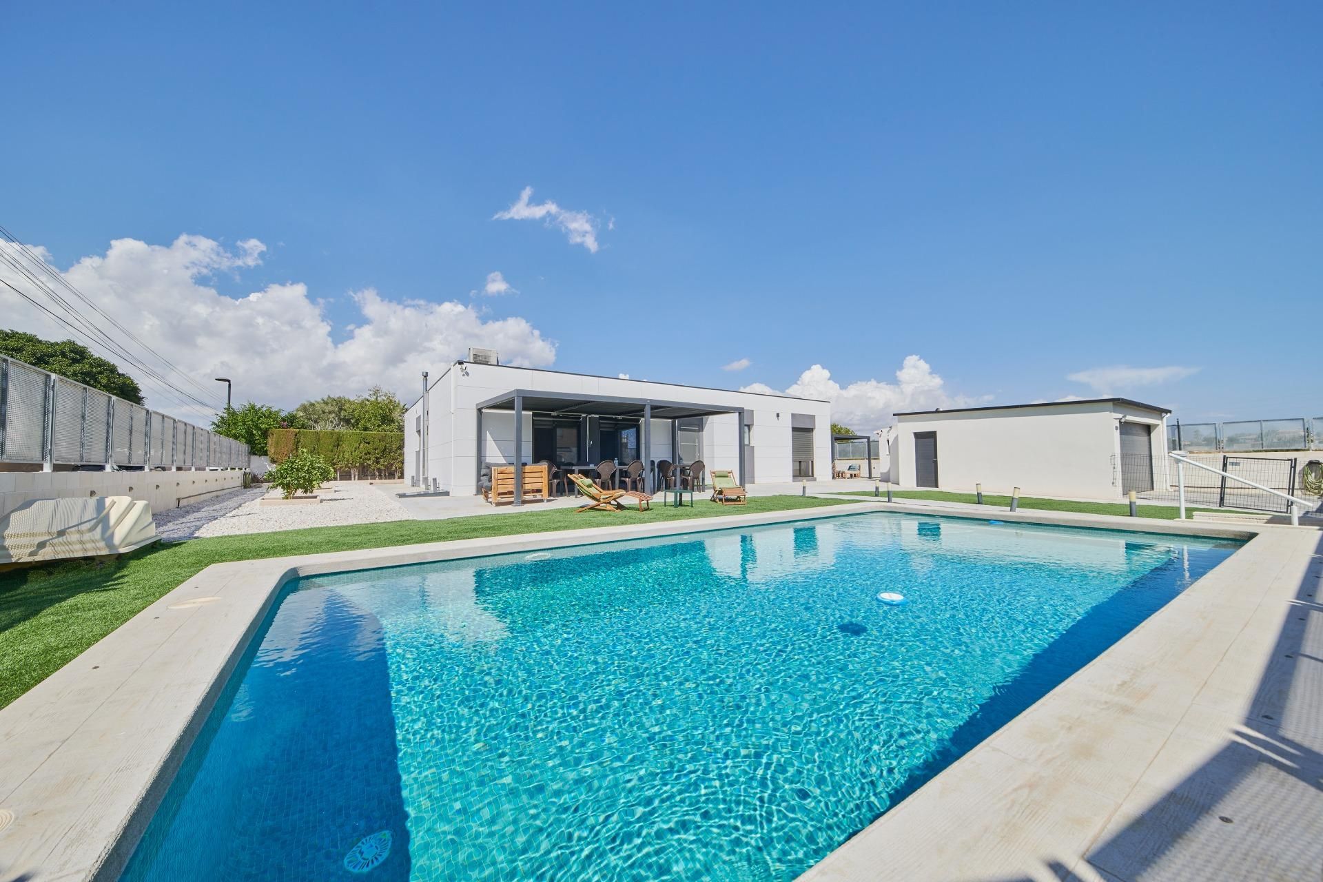 Piscina de Casa o chalet en venta en San Vicente del Raspeig / Sant Vicent del Raspeig