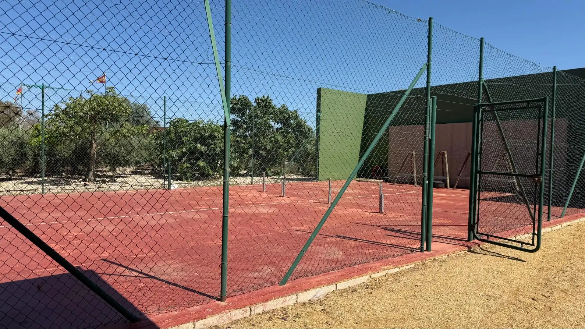 Außenansicht von Gebäude zum Verkauf in Turre