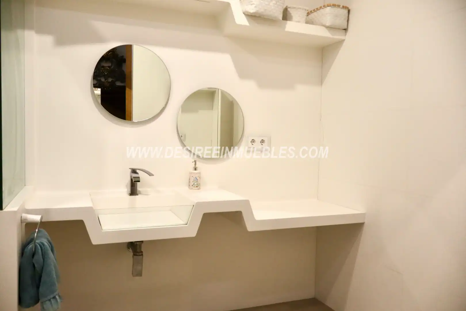 Bathroom of Flat for rent in Valencia  with Air Conditioner, Heating and Parquet flooring
