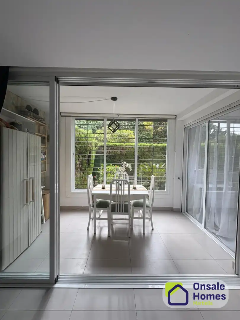 Dining room of Flat for sale in Marbella  with Air Conditioner, Terrace and Furnished
