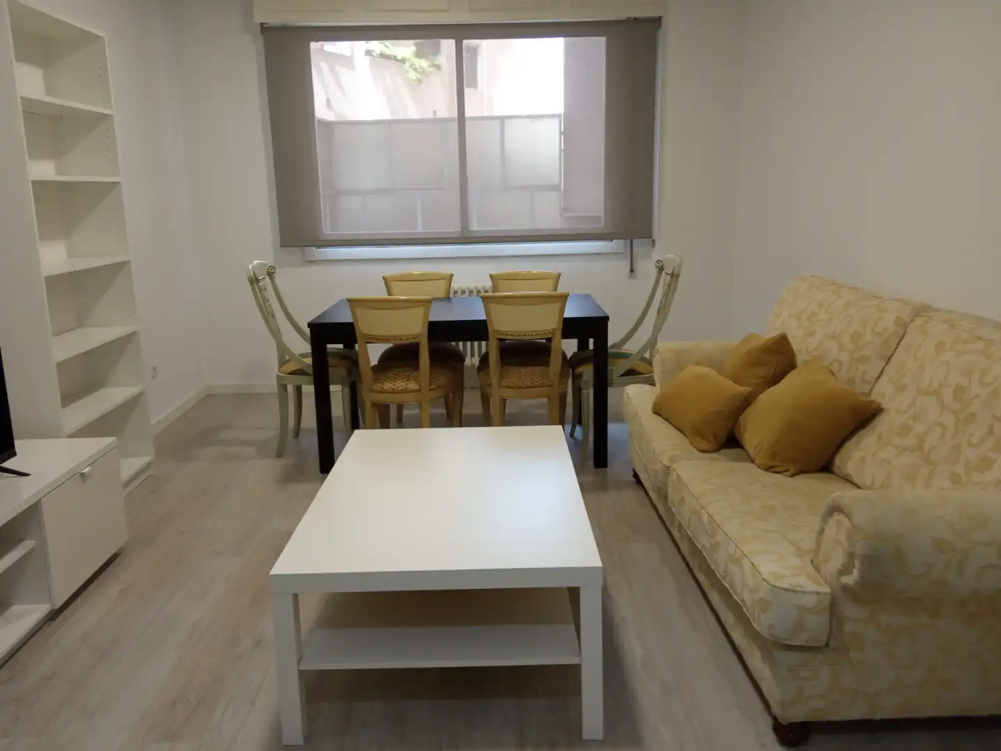 Flat with lift to rent in Avenida da Habana