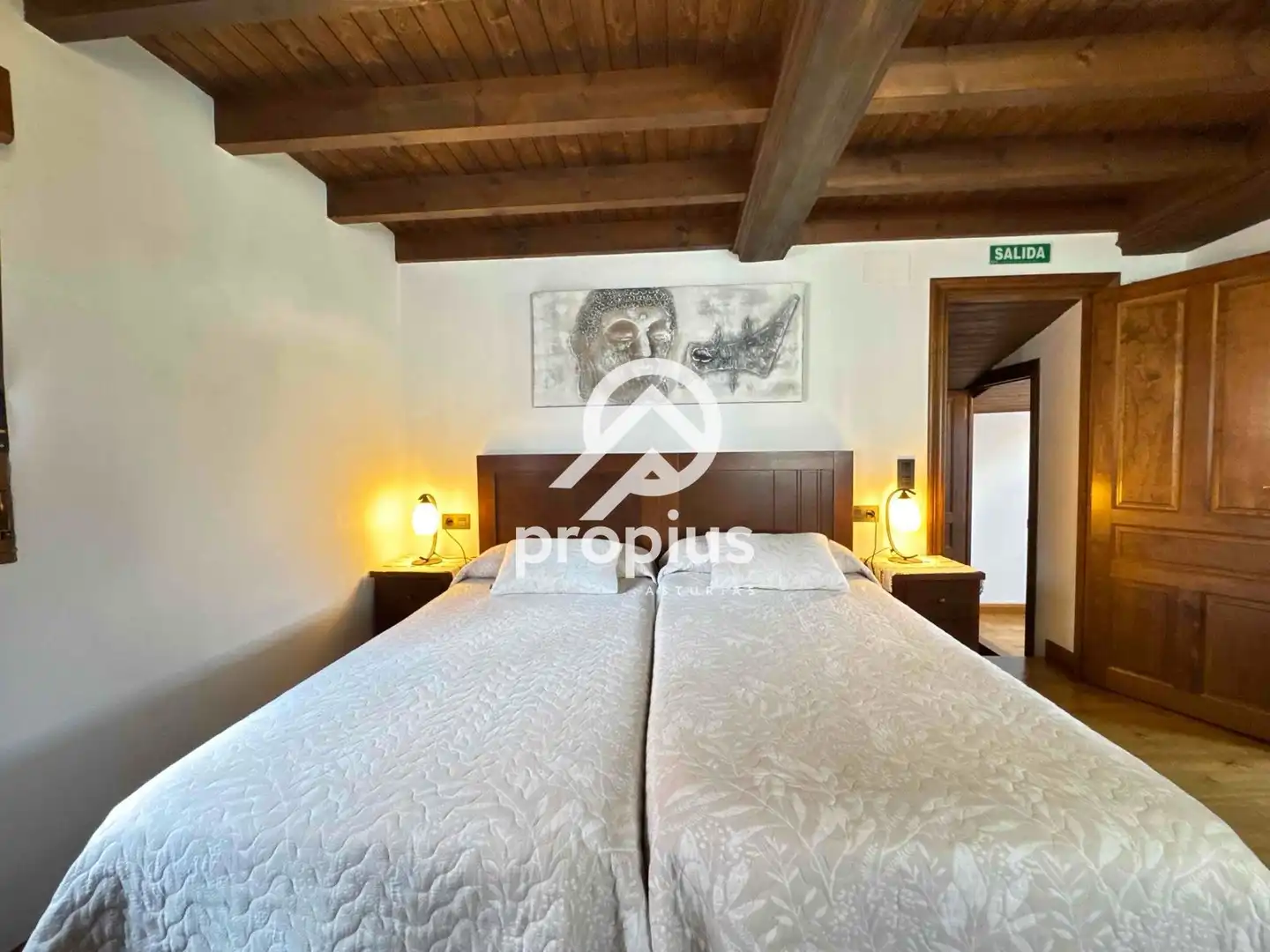Habitación de Casa o chalet en venta en Parres con Calefacción, Jardín privado y Parquet