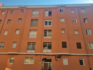 Piso con ascensor en venta en Calle Segovia 22