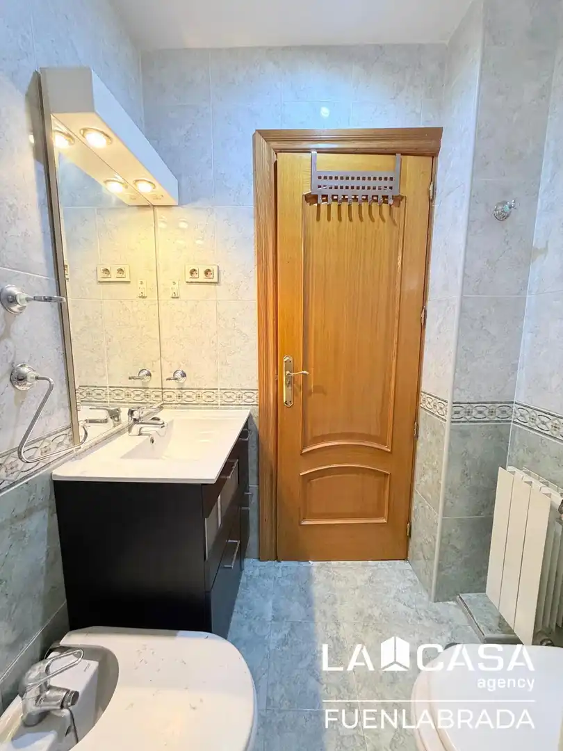 Baño de Piso en venta en Fuenlabrada con Aire acondicionado, Calefacción y Terraza