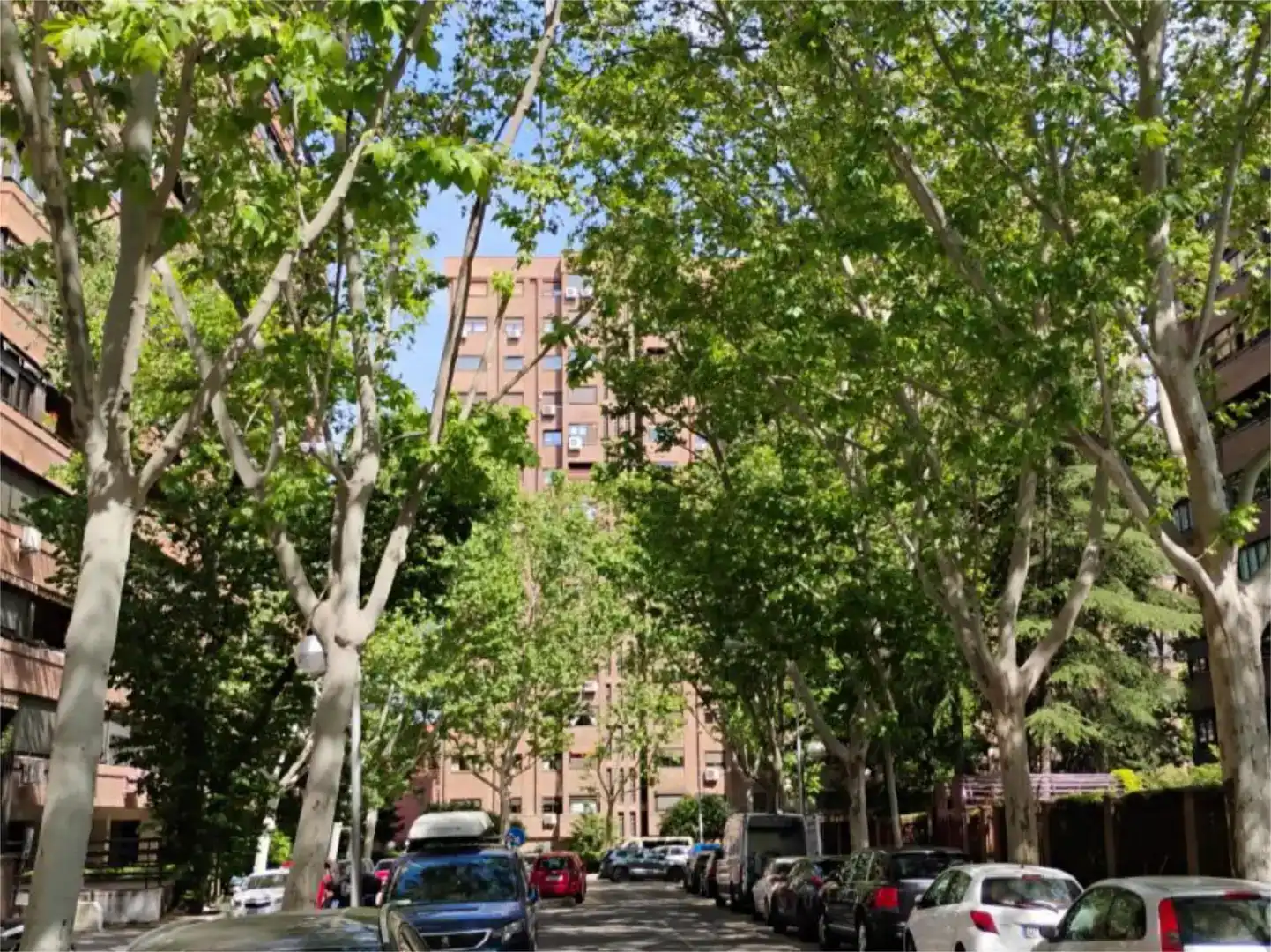 Vista exterior de Garatge en venda en Madrid