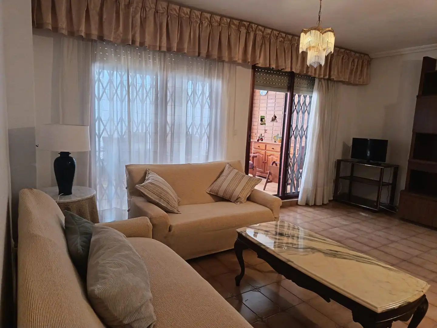 Wohnzimmer von Wohnung zur Miete in Alicante / Alacant mit Klimaanlage, Terrasse und Möbliert