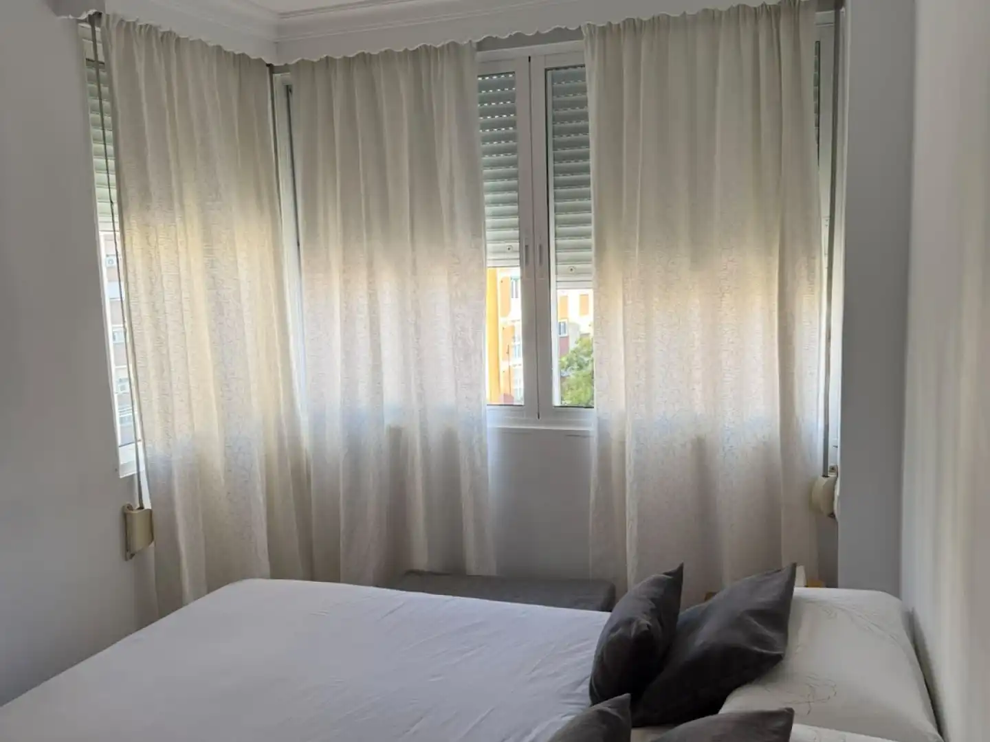 Habitación de Piso en venta en Málaga con Aire acondicionado, Amueblado y Lavadora