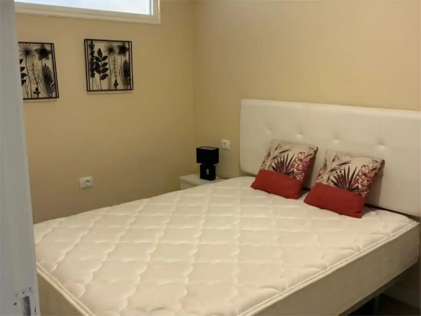 Schlafzimmer von Wohnung zur Miete in Arona mit Balkon