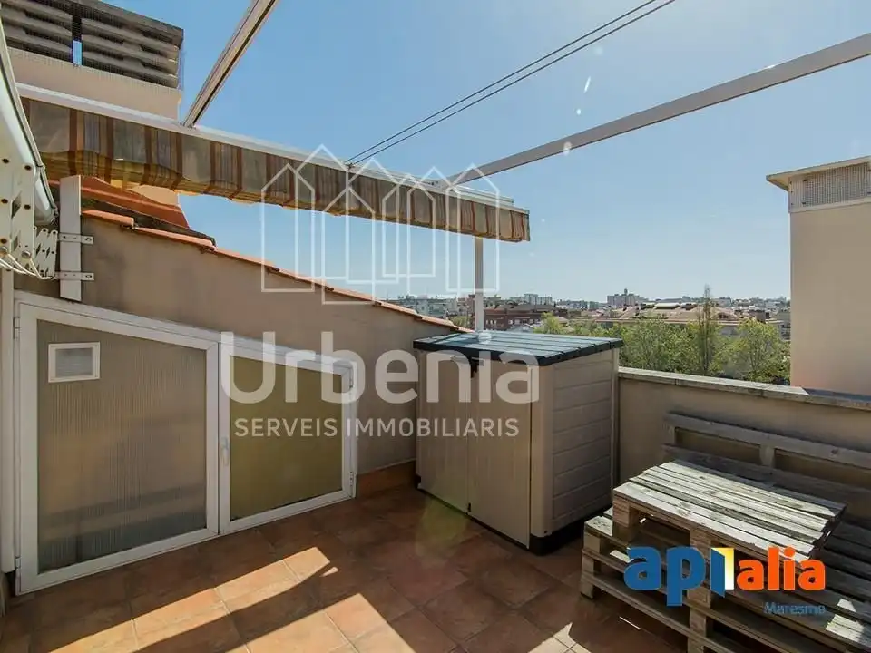 Terraza de Piso en venta en Pineda de Mar con Calefacción y Terraza