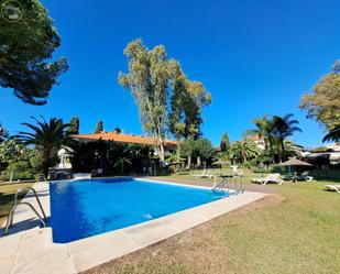 Flat for sale in Urbanizacion Urbanización Fuentes del Rodeo, Puerto Banús