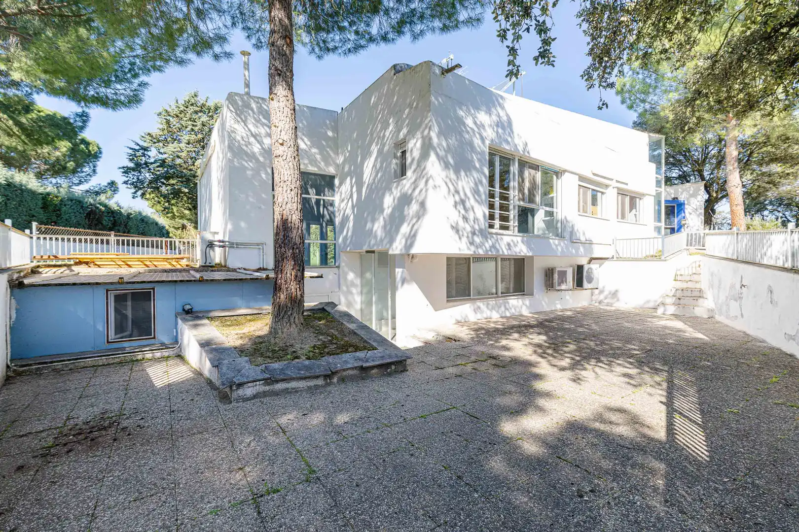 Exterior view of Houses for sale in Villanueva de la Cañada  with Air Conditioner, Heating and Private garden