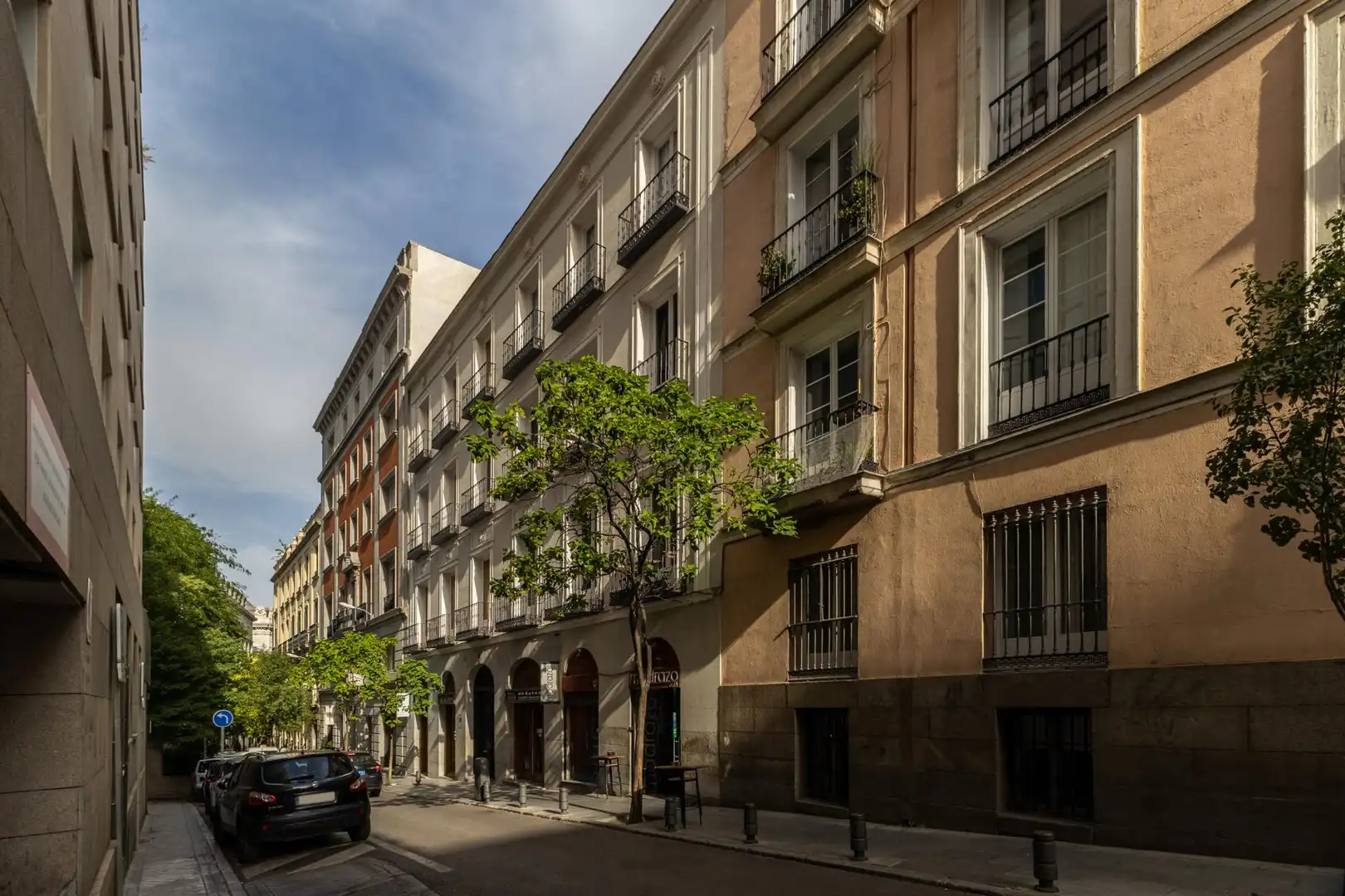 Außenansicht von Wohnungen zur Miete in Madrid mit Klimaanlage, Heizung und Möbliert