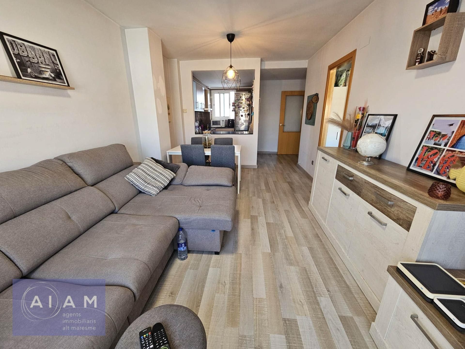 Sala d'estar de Dúplex en venda en Malgrat de Mar amb Parquet, Terrassa i Balcó