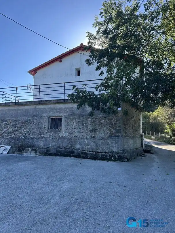 Vista exterior de Piso en venta en Arano, Navarra
