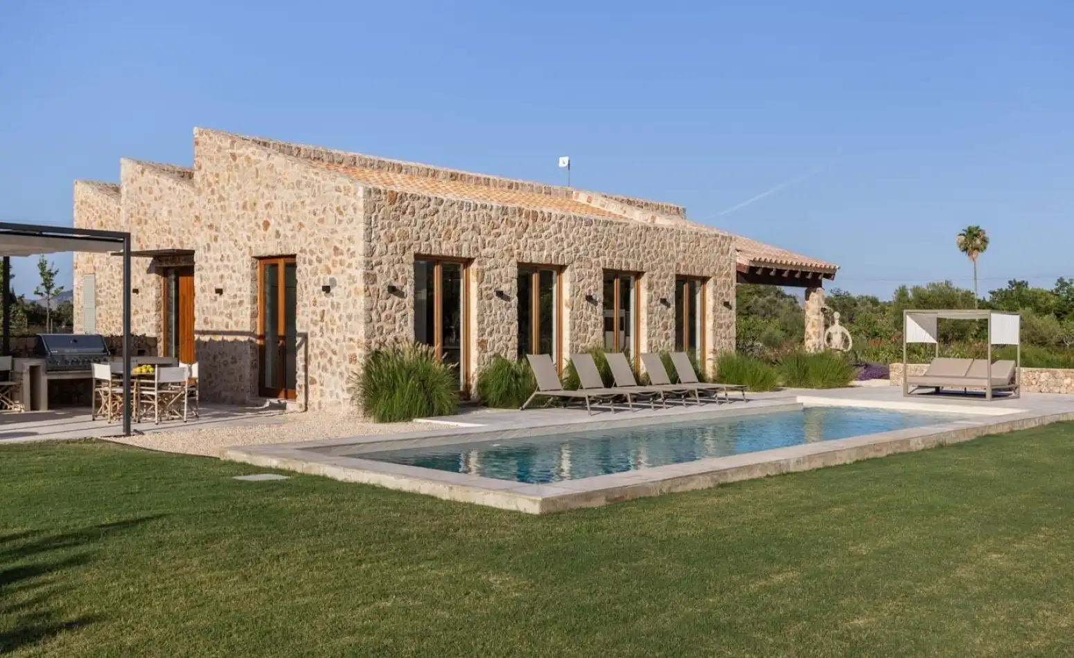 Vista exterior de Casa o xalet en venda en Pollença amb Aire condicionat, Calefacció i Terrassa